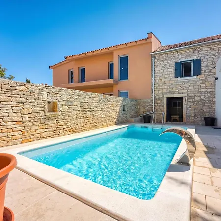 Galant With Pool And Sauna - Happy * Maruzini